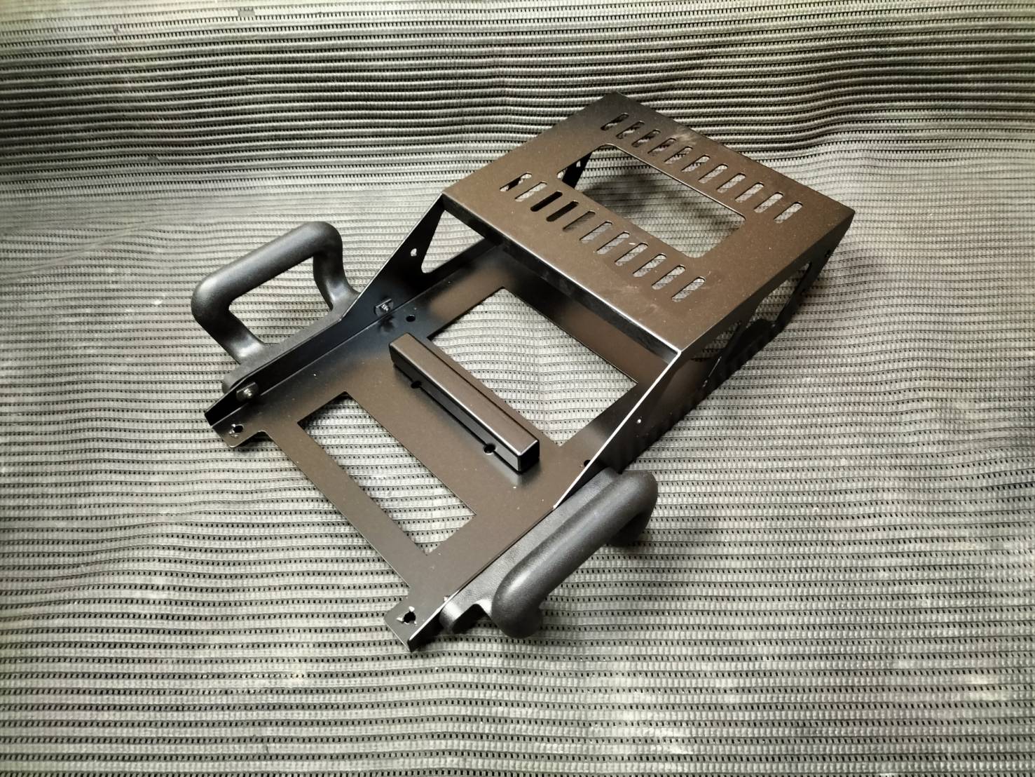 ジャイロＸ・トップケース用ロングキャリア・タンデム用キャリア・キャリア ジャイロX全型用トップケース用ロングキャリア | HV Factory